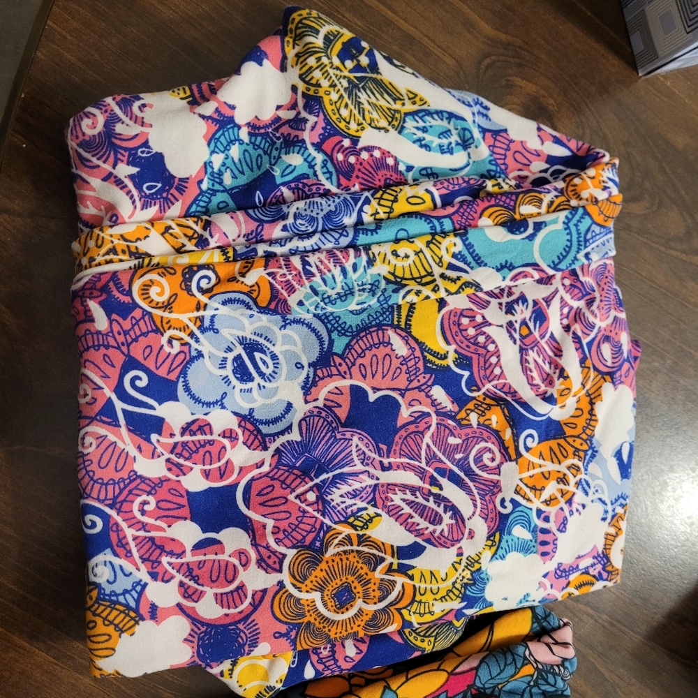 EUC Lularoe TC Leggings Very Colorful Floral